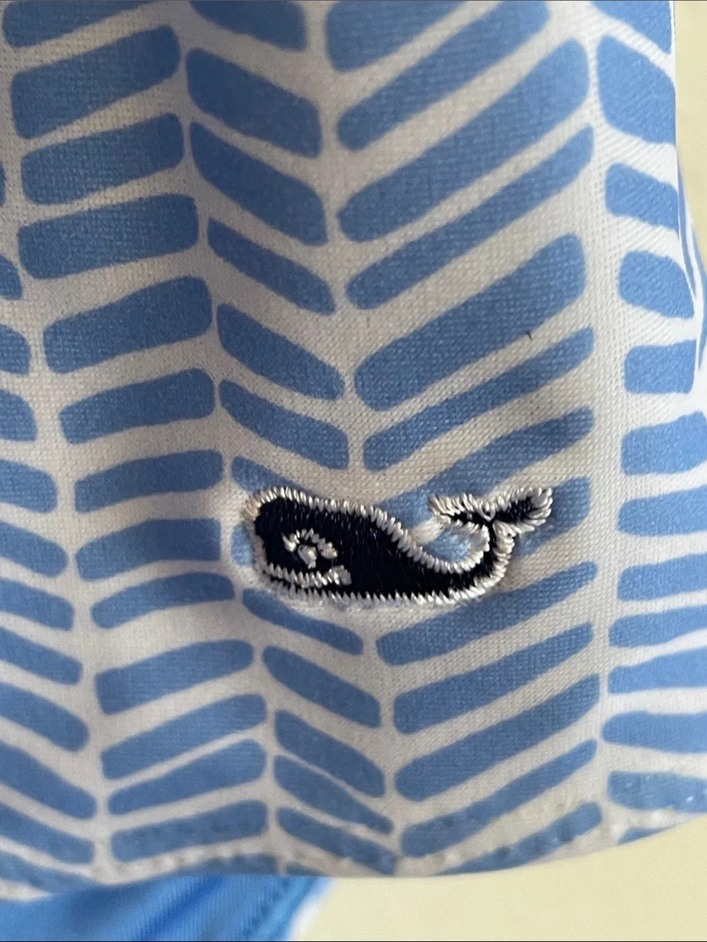 VINEYARD VINES Bayside Blue and White Chevron Ruffle Strap One-Piece Swimsuit M